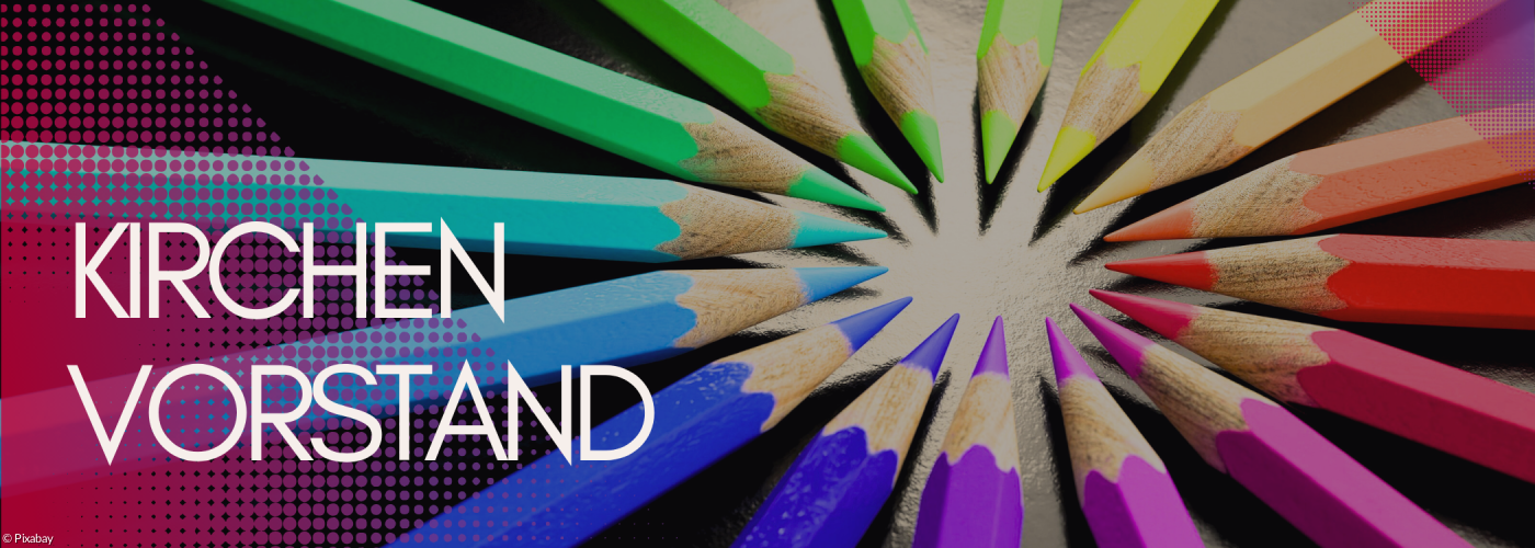 Buntstifte im Kreis angeordnet vor schwarzem Hintergrund.