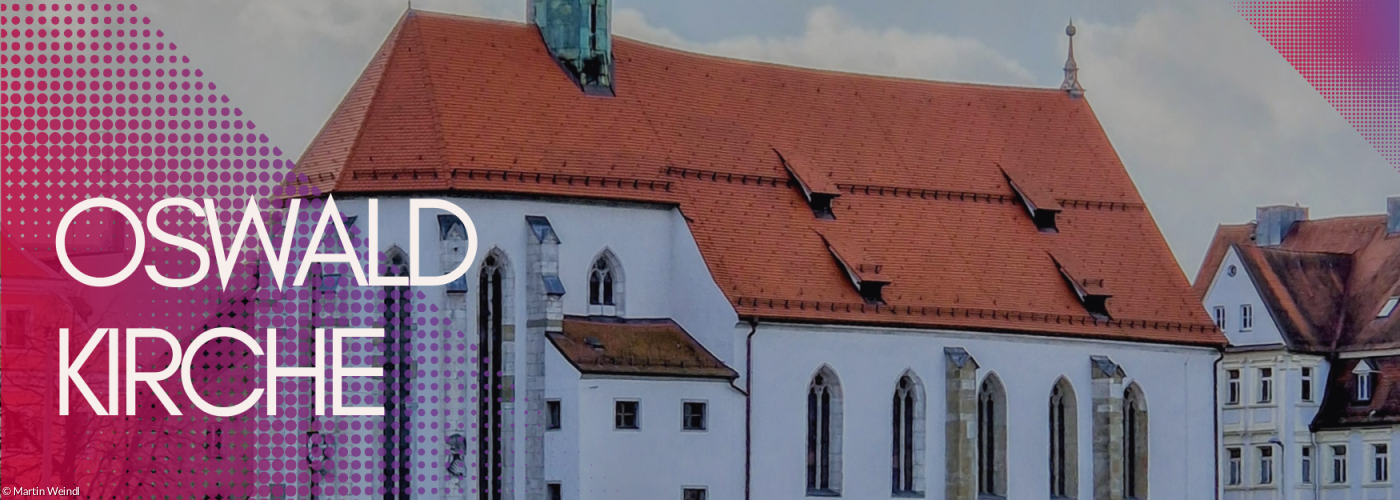 Blick auf die Oswaldkirche von der Donau aus. Frisch renoviert von außen