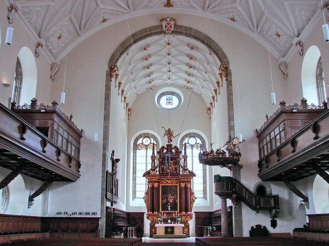 Innenraum der Dreieinigkeitskirche