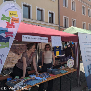 Dekanatsteam und EBW beim Ehrenamtsfest